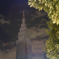 夜のタワー