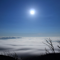 月下の雲海