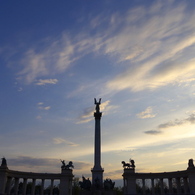 英雄広場　朝焼けの空　Budapest