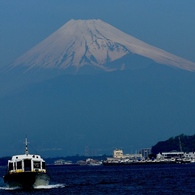 富士の高嶺に残る白雪～GWの情景～