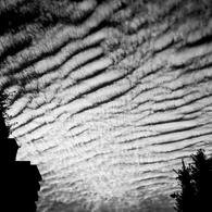 さざなみの空