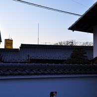 月