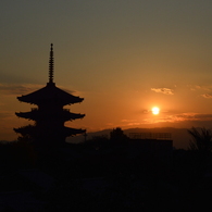 高台寺からの八坂の塔と夕陽