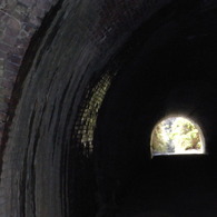 廃トンネル