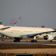 ｷｬｾｲ　777-367 離陸