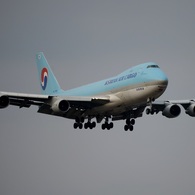 Korean C 747-400F 到着