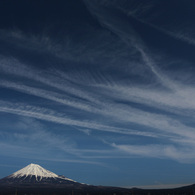 スジ雲 -1