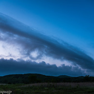 空駆ける雲