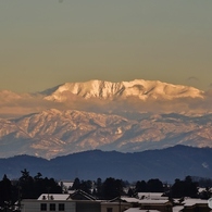 浮かぶ雪山