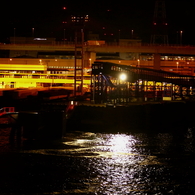 フェリーから見る風景（南港と阪神高速）
