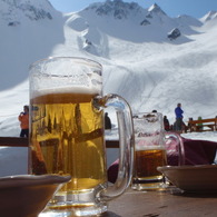 涸沢ヒュッテの生ビール