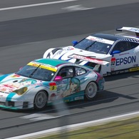 ポルシェ 996型 VS HSV-010
