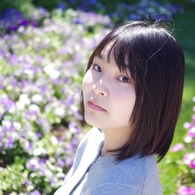 瞳