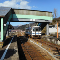 浜原駅にて