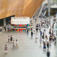 miniature people ～東京国際フォーラムの人々