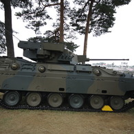 自衛隊８