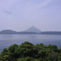 池田湖から見える開聞岳