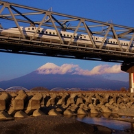 定番？富士川の新幹線＆富士山！