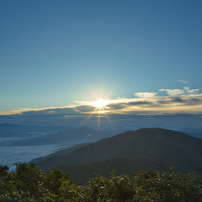 部子山より日の出