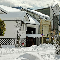 土蔵のある町並み