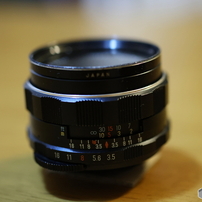 COSINA(コシナ)のレンズ Carl Zeiss Makro Planar T* 2/50 ZE で