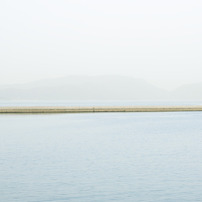 海の上の小さな地平線
