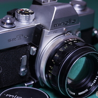 Canon EOS 40D 10.1MP Digital SLR Camera with EF 28-135mm f/3.5-5.6 IS USM  Standard Zoom Lens