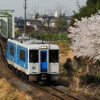 SIGMA(シグマ)のレンズ APO 120-400mm F4.5-5.6 DG OS HSM (ﾆｺﾝ