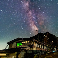 SAMYANG サムヤン 12mmF2.0 マイクロフォーサーズ MF ブラック Amazon | SAMYANG 単焦点広角レンズ 12mm F2.0 ブラック