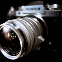 COSINA(コシナ)のレンズ Carl Zeiss Biogon T*2.8/21 ZM で撮影した