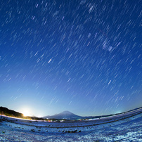 OTHERS(その他)のレンズ TTArtisan 11mm f/2.8 Fisheye [ソニーE用] で