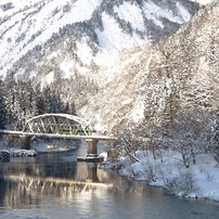 OLYMPUS(オリンパス)のレンズ M.ZUIKO DIGITAL ED 14-150mm F4.0-5.6