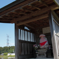 お堂の中