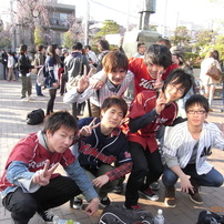 新歓ビラ配り◆2011年