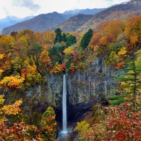 錦秋　大白川・白水の滝 