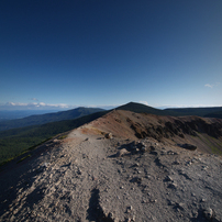 吾妻小富士の外輪山