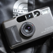 CONTAX T2