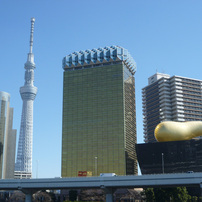 ビルとスカイツリー