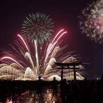 宮島水中花火大会