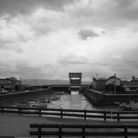 白壁が残る港町　松合
