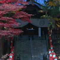 晩秋の出流山