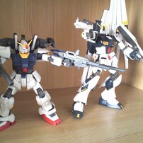 νガンダムとビルドガンダムMk-Ⅱ