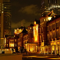 東京駅夜景手持ちJPEG撮って出し