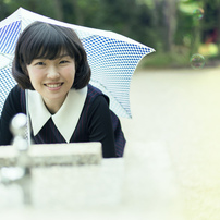 女性