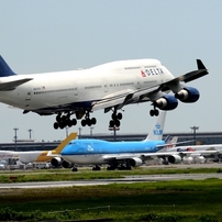 着陸（96）DELTA 747-400 