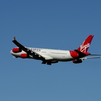 離陸（347）virgin A340-300 