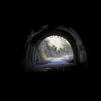 廃トンネル2