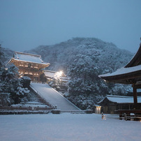 雪の八幡様①