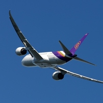 離陸（435）THAI 787-8