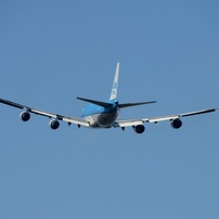 KLM 747-400 飛び立ち
